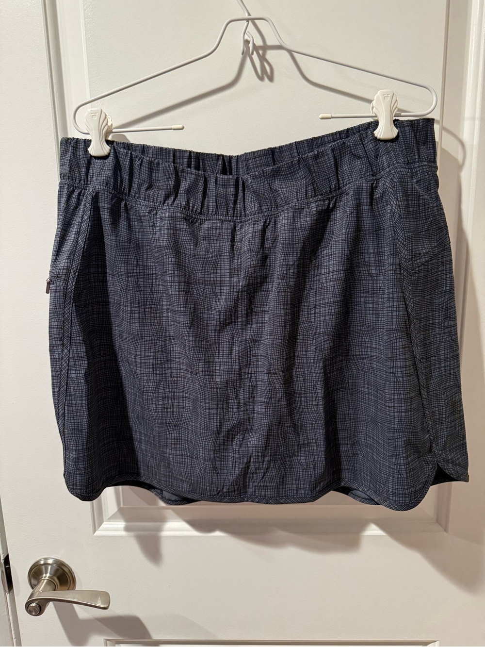 CALIA by Carrie Underwood Gray Grid-Print Athletic Skirt